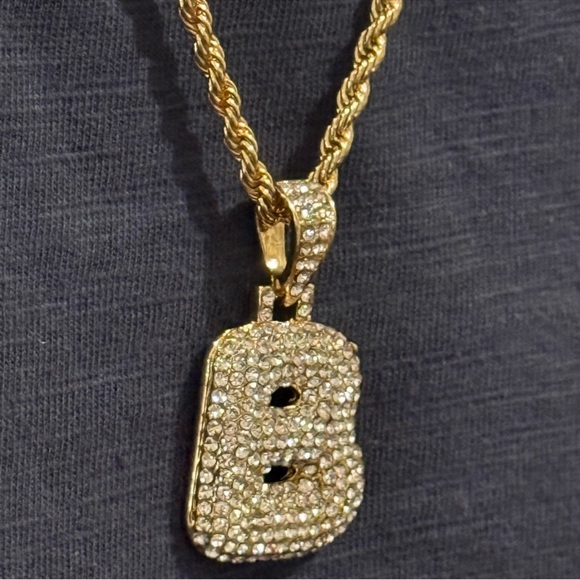 ☃️BOGO50%☃️ 🆕✨GOLD B✨BUBBLE LETTER INITIAL NECKLACE - Picture 11 of 12